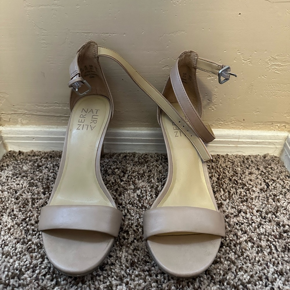 Tan heels